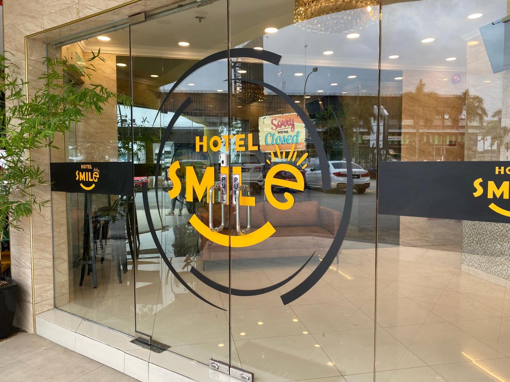 Smile Hotel Serdang South City Kültér fotó